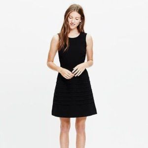 Madewell Fit & Flare V-back Midnight Dress Size 6